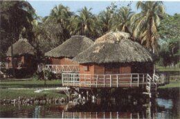 Centro Turistico di Guamá nella Laguna del Tesoro (Matanzas). Clicate per Vedere i Dettagli