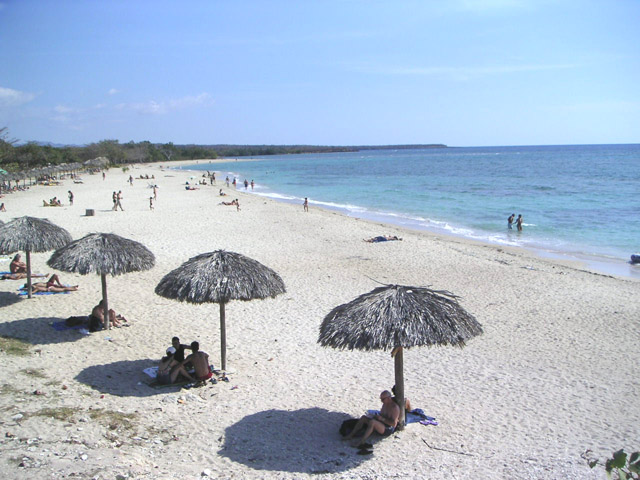 "Rancho Luna" beach (Cienfuegos). Clic for Details