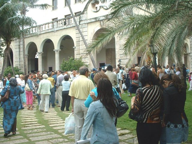 Actividad en sus jardines- Dar Clic para ampliar -