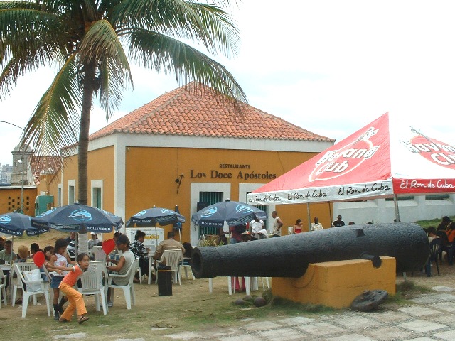 Restaurant Los Doce Apóstoles (Habana del Este). Dar clic para Ver Detalles