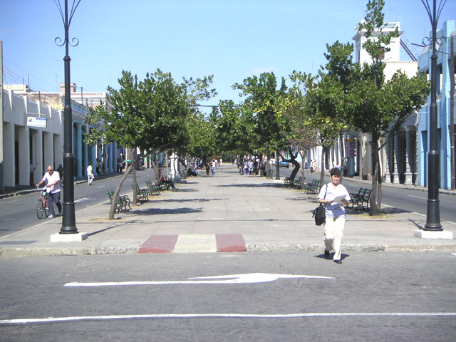 Avenida Paseo del Prado of Cienfuegos- Clicate per ampliare -