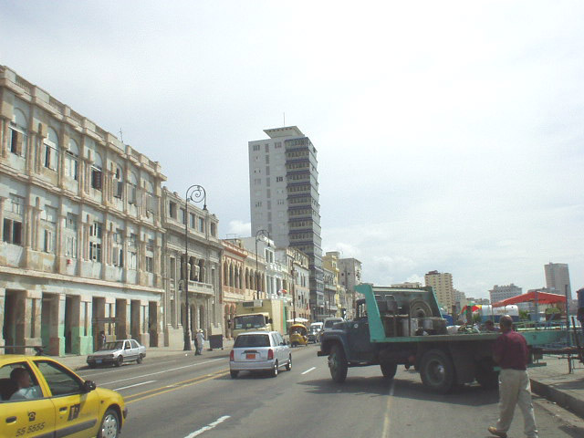 Malecon  para los carnavales- Clicken Sie hier um zu vergrössern -