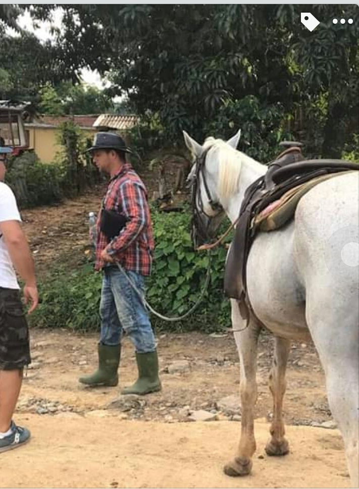 Paseo a caballos en Trinidad